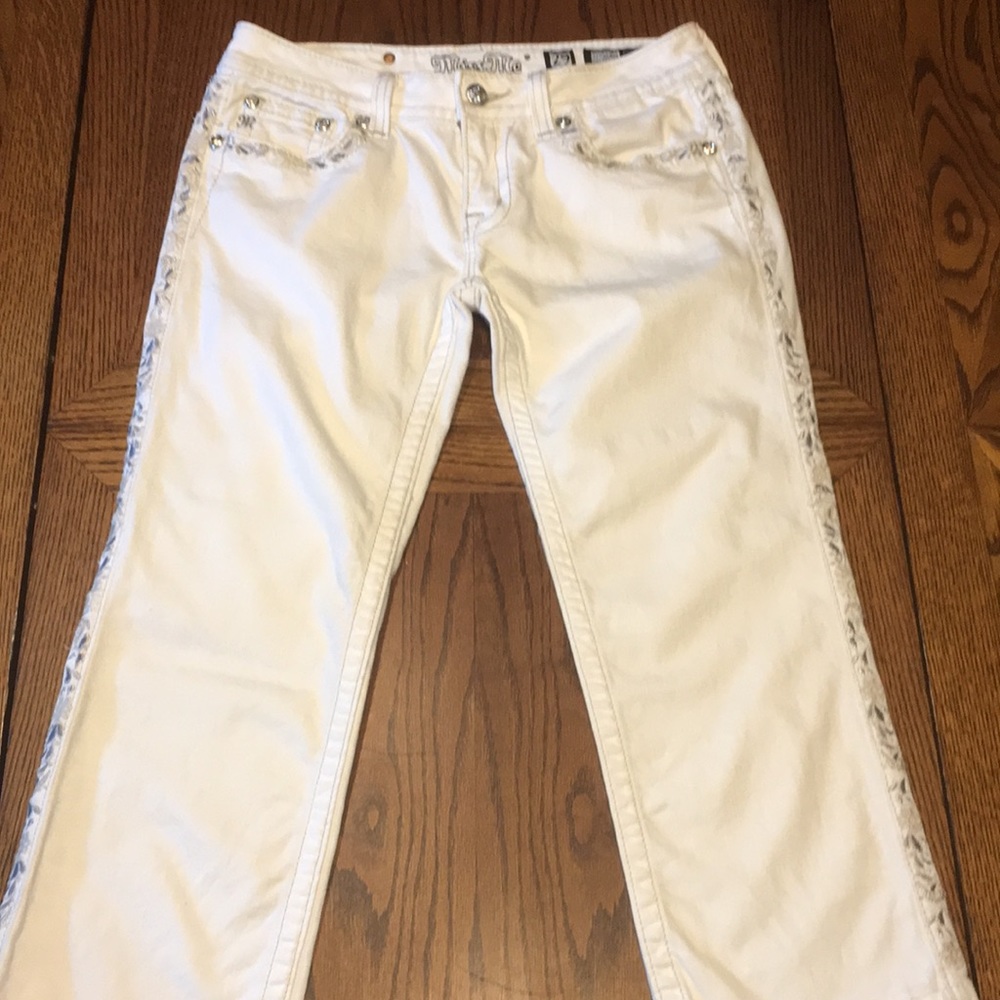 Miss Me Cropped Jeans